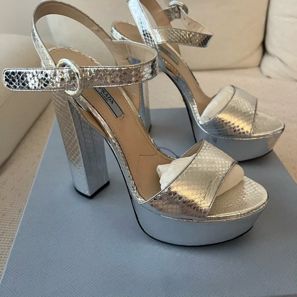Prada Silver Python plataform size 39 1/2 new in box !!! - Picture 6 of 11